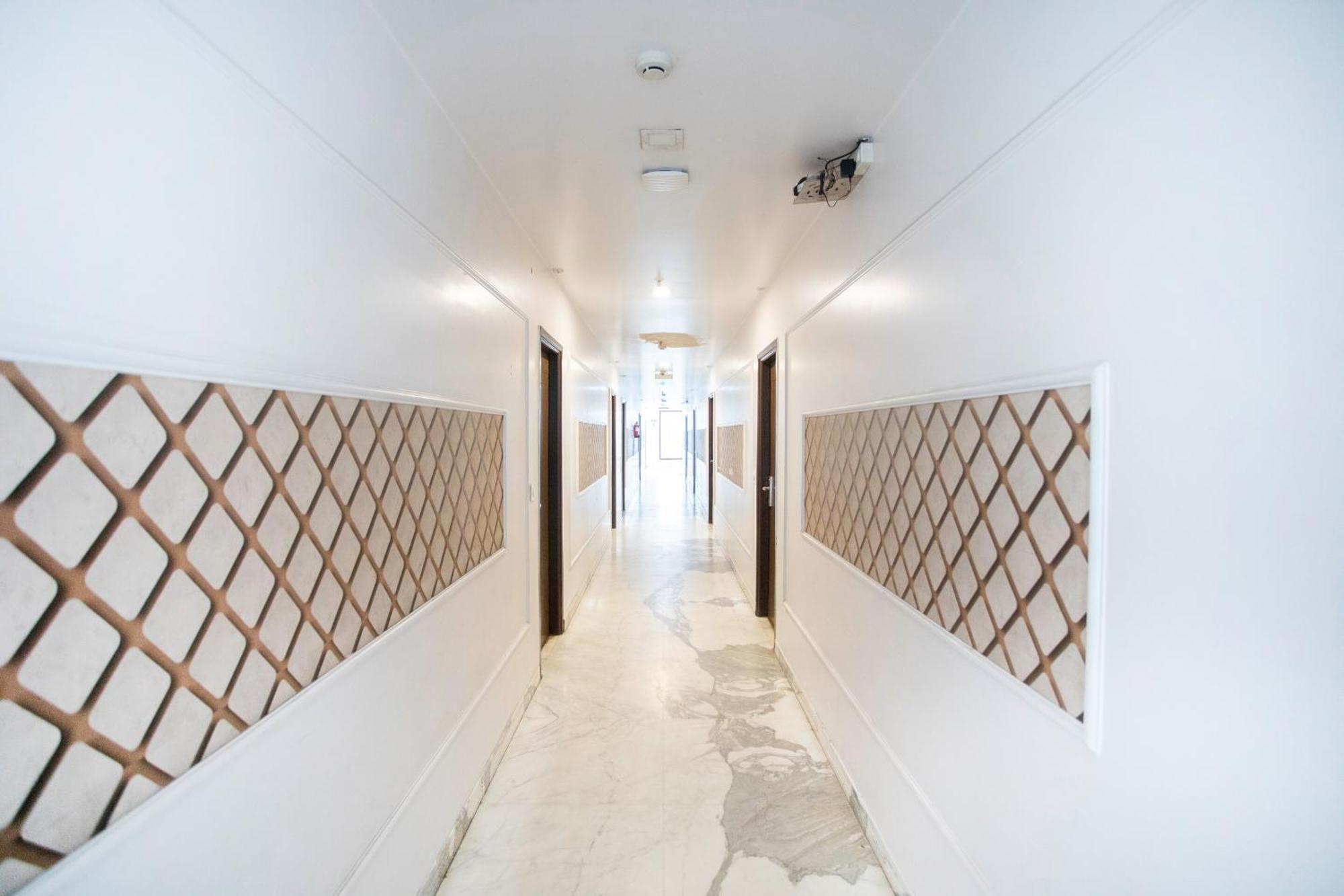 Hotel O Parktel Indirapuram Εξωτερικό φωτογραφία